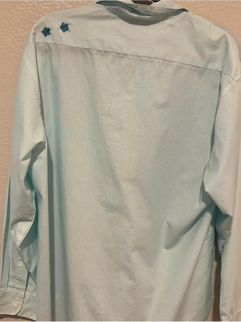 Embroidered aqua Asian button down - Picture 2 of 6